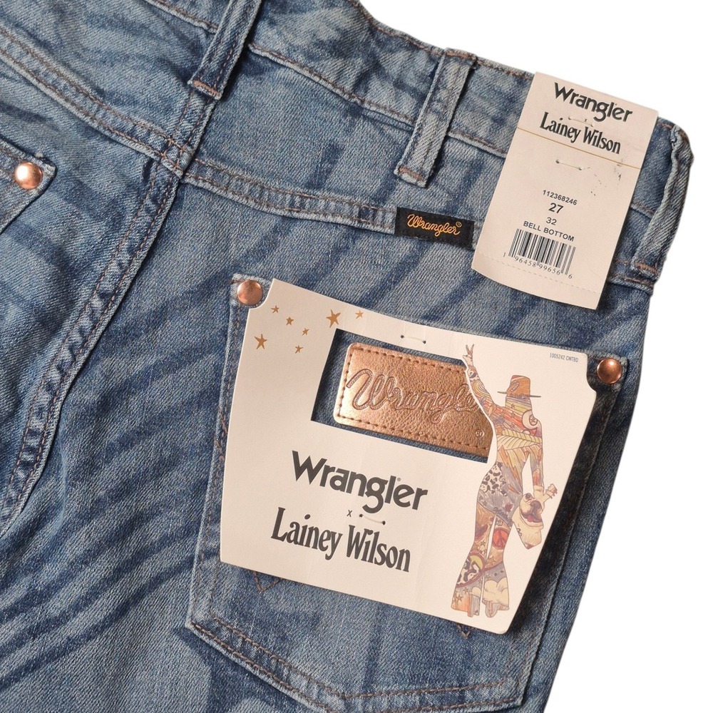 NWOT Wrangler Lainey Wilson Blue Flare Jeans - Picture 2 of 7